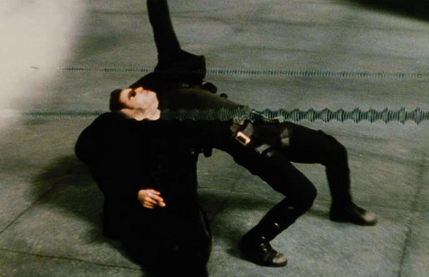 The matrix - Neo avoiding bullets