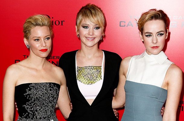 NEW YORK-NOV 20; (L-R) Elizabeth Banks, Jennifer Lawrence & Jena